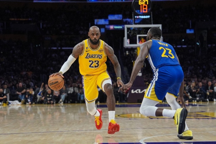 芒果体育平台-周六竞彩篮球强档：湖人内忧外患 勇士全民皆兵