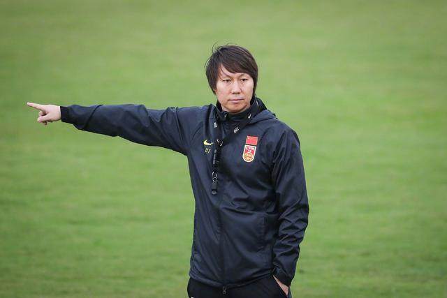 芒果体育登录入口-京媒：两连败让李铁背负压力 国足要减压轻装上阵